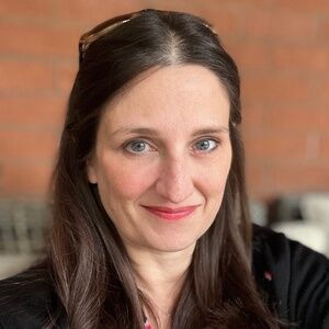 Meet your Posher, Naomi